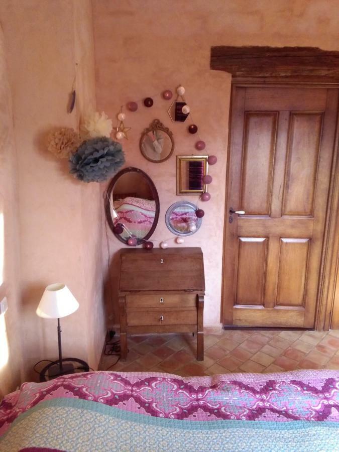La Maison Derriere La Fontaine Бюи-ле-Барони Екстериор снимка